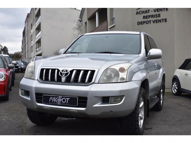 Toyota Land Cruiser 165 D-4D - BVA  VX GRIS CLAIR de 2004