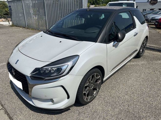 Citroen DS 3 Cabrio 1.2 bo�te auto GIVENCHY BLANC de 2016
