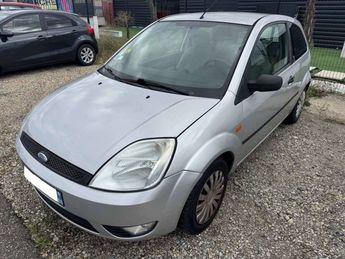  Voir détails -Ford Fiesta III 1.4 16v 80ch Ghia Durashift 3p à Saint-Priest (69)