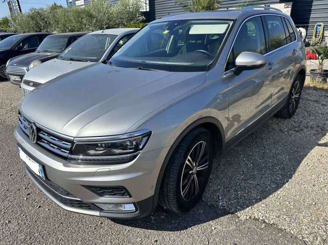 Volkswagen Tiguan II 2.0 TDI 150ch Blue Carat DSG7 GRIS de 2017