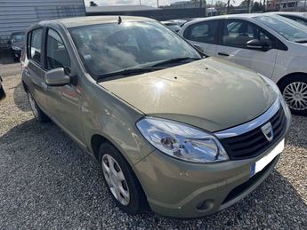  Voir détails -Dacia Sandero I (B90) 1.4 MPI 75ch Laurate à Saint-Priest (69)