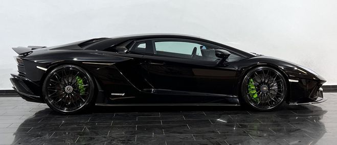 Lamborghini Aventador S*FULL-Carbon*LIFT* noir  de 2000