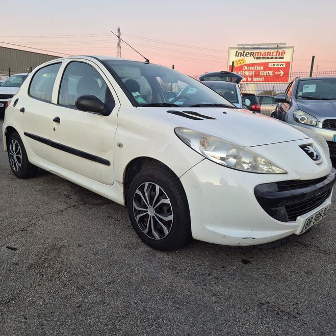 Peugeot 206 1.1 60ch Access 94000KM Blanc de 2011