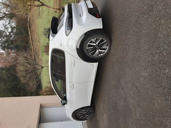  Voir détails -Peugeot 208 puretech à Dung (25)