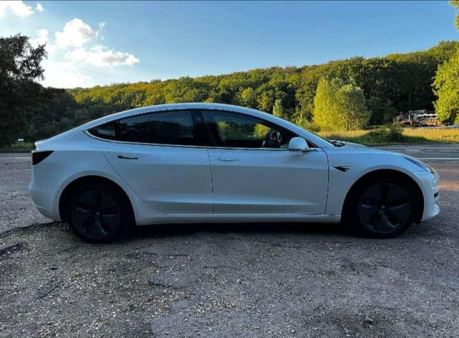 Tesla Model 3 1.6 CRDi 136ch ISG GT Line 4x2 DCT7  de 2020