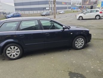 Voir détails -Audi A4 Avant V6 3.0 TDI 240 DPF Quattro Ambient à Saint-Brieuc (22)