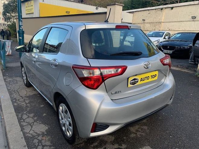 Toyota Yaris 70 VVT-I FRANCE CONNECT 5P MY19 GRIS C de 2020