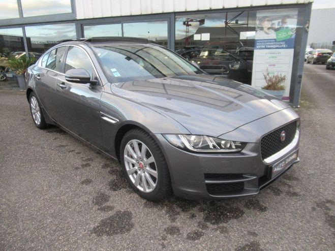 Jaguar XE 2.0 D - 180 ch BVA Prestige Grise de 2015