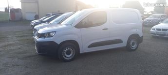  Voir détails -Peugeot Partner 100 CV 1 ere MAIN (belbex auto A YOLET) à Yolet (15)