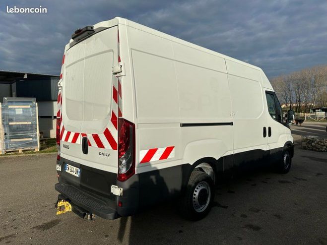 Iveco Daily 13990 ht 35s14 bote auto hi-matic  de 2018