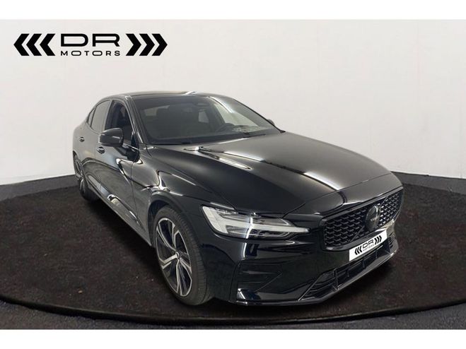 Volvo S60 B3 MHEV GEARTRONIC DARK PLUS - LEDER LED Noir de 2023