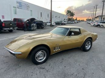  Voir détails -Chevrolet Corvette C3 à  Le Havre (76)