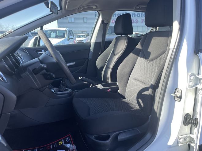 Peugeot 308 1.6 HDI92 FAP CONFORT PACK 5P BLANC de 2010