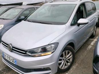  Voir détails -Volkswagen Touran 2.0 TDi 150Ch DSG6 1re Main Toit Ouvran à Valence (26)