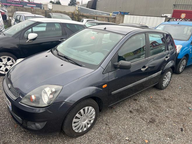 Ford Fiesta 1.3 70 PACK TREND 5P CRITERE 2 CT OKK Noir de 2007