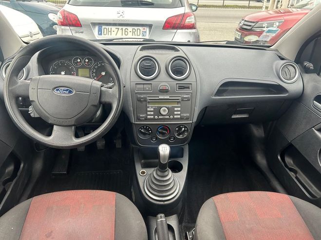 Ford Fiesta 1.3 70 PACK TREND 5P CRITERE 2 CT OKK Noir de 2007