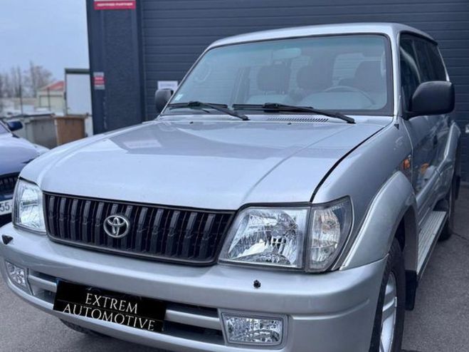 Toyota Land Cruiser 3.0 D4D 163CH VX, 1er M.E.C 15-11-2002 Gris de 2002