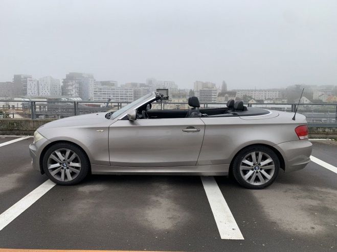 BMW Serie 1 CABRIOLET (E88) 120D 177CH LUXE Gris C de 2012