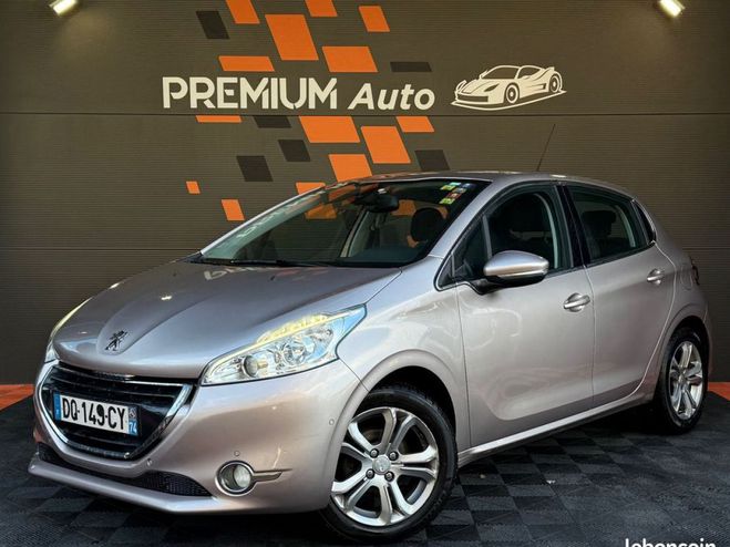 Peugeot 208 VTI 82 Cv Active Climatisation Automatiq Beige de 2015