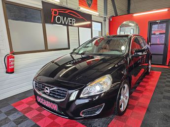  Voir détails -Volvo V60 d5 awd 195016KMS à Blois (41)