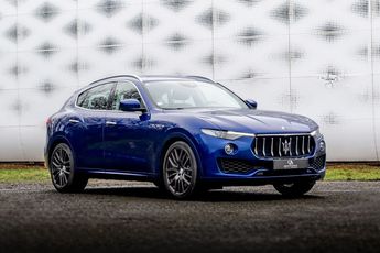  Voir détails -Maserati Levante 3.0 V6 bi-turbo 430ch S Auto à Saint-Barthlemy-d'Anjou (49)
