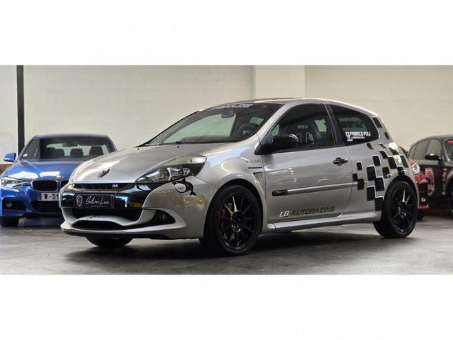 Renault Clio RS 3 CUP 2.0 16V 203 / HISTORIQUE / ECHA GRIS CLAIR de 2012