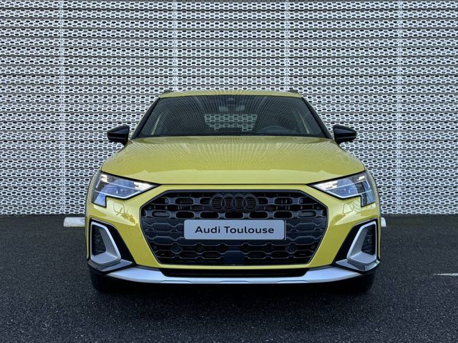 Audi A3 ALLSTREET 35 TFSI Mild Hybrid 150 S tron Jaune de 2024