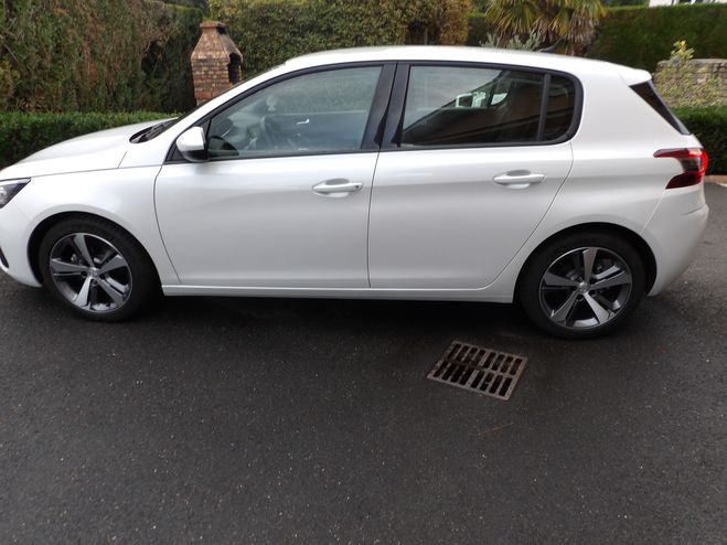 Peugeot 308 1.2 Puretech blanc nacr de 2018