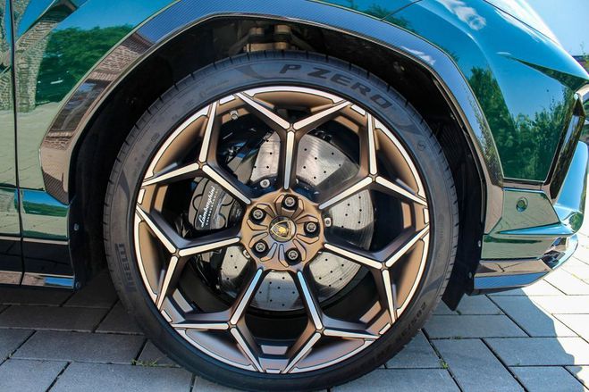 Lamborghini Urus PERFORMANTE AD PERSONAM VERDE HYDRA  de 2023