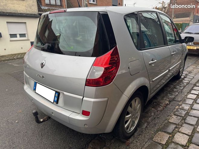 Renault Scenic 1,5 DCI 105CH Gris de 2008