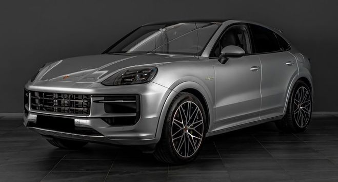 Porsche Cayenne Coupe E-Hybrid 470PS gris de 2024