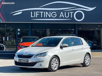  Voir détails -Peugeot 308 1.2 Puretech 110CH Style à Nice (06)