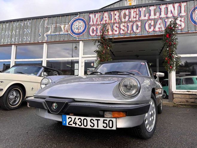 Alfa romeo Spider 2000 VELOCE  de 1986