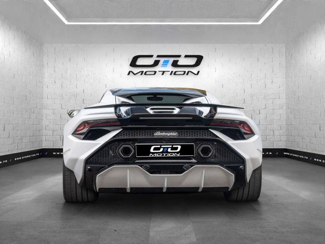 Lamborghini Huracan TECNICA 5.2 V10 640 RWD LDF7 Blanc de 2024