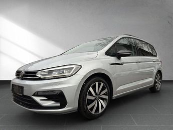  Voir détails -Volkswagen Touran Haut. 2.0 TDI DSG Noir R line PANO à Montfermeil (93)