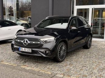  Voir détails -Mercedes GLC 220d 4M/AMG/PANO/ATTELAGE à Montfermeil (93)