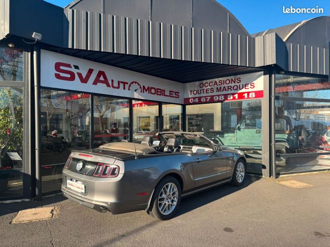 Ford Mustang Convertible VI 3.7 V6 310cv BVA6 Gris de 2013