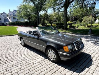  Voir détails -Mercedes 300 Cabriolet à  Le Havre (76)