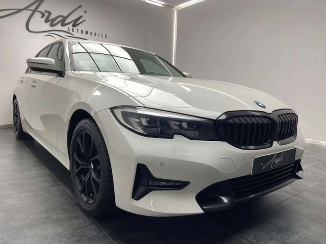 BMW Serie 3 320 320i GARANTIE 12 MOIS 1er PROPRIETAI Blanc de 2019