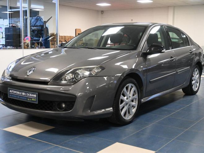 Renault Laguna III 2.0 dCi 180 GT 4Control 400 nm Gris de 2010