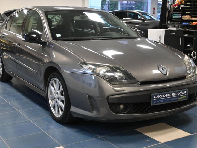 Renault Laguna III 2.0 dCi 180 GT 4Control 400 nm Gris de 2010