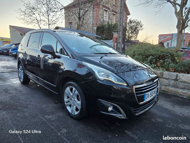 Peugeot 5008 1.2l Ess 130 7places GARANTIE Noir de 2015