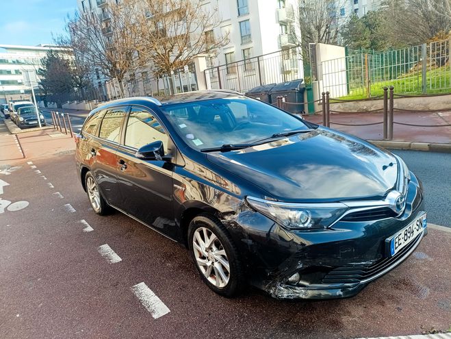 Toyota Auris Boite Auto dynamique noir de 2016
