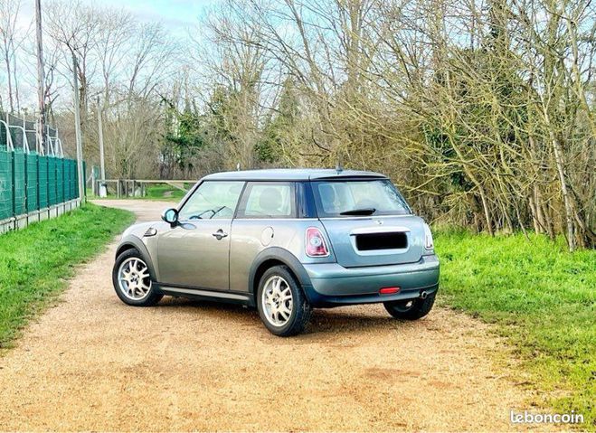 Mini One   de 2009