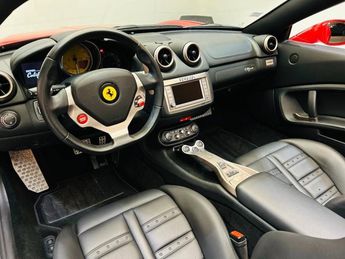  Voir détails -Ferrari California V8 4.3 460ch à Balma (31)