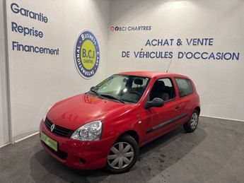  Voir détails -Renault Clio II CAMPUS 1.2 16V 75CH AUTHENTIQUE ECO  à Nogent-le-Phaye (28)