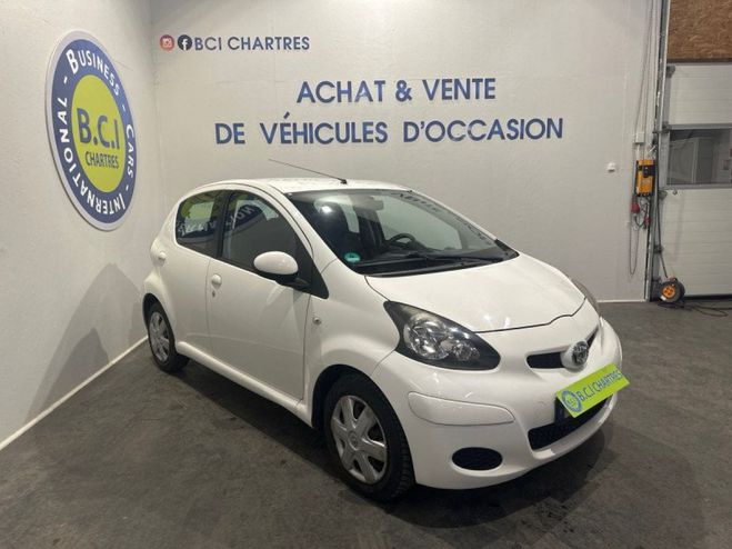 Toyota Aygo 1.0 VVT-I 68CH CONFORT 5P Blanc de 2011