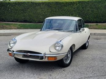  Voir détails -Jaguar E-Type XKE 2 2 à  Le Havre (76)