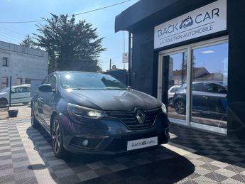  Voir détails -Renault Megane IV BERLINE dCi 130 Energy Intens à Nantes (44)