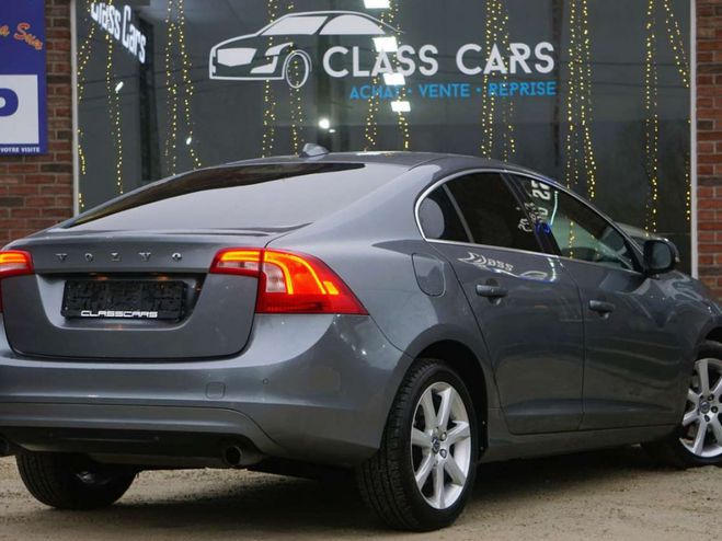 Volvo S60 1.5 T3 Momentum Boite AUTO Navi Clim Rad Gris Mtallis de 